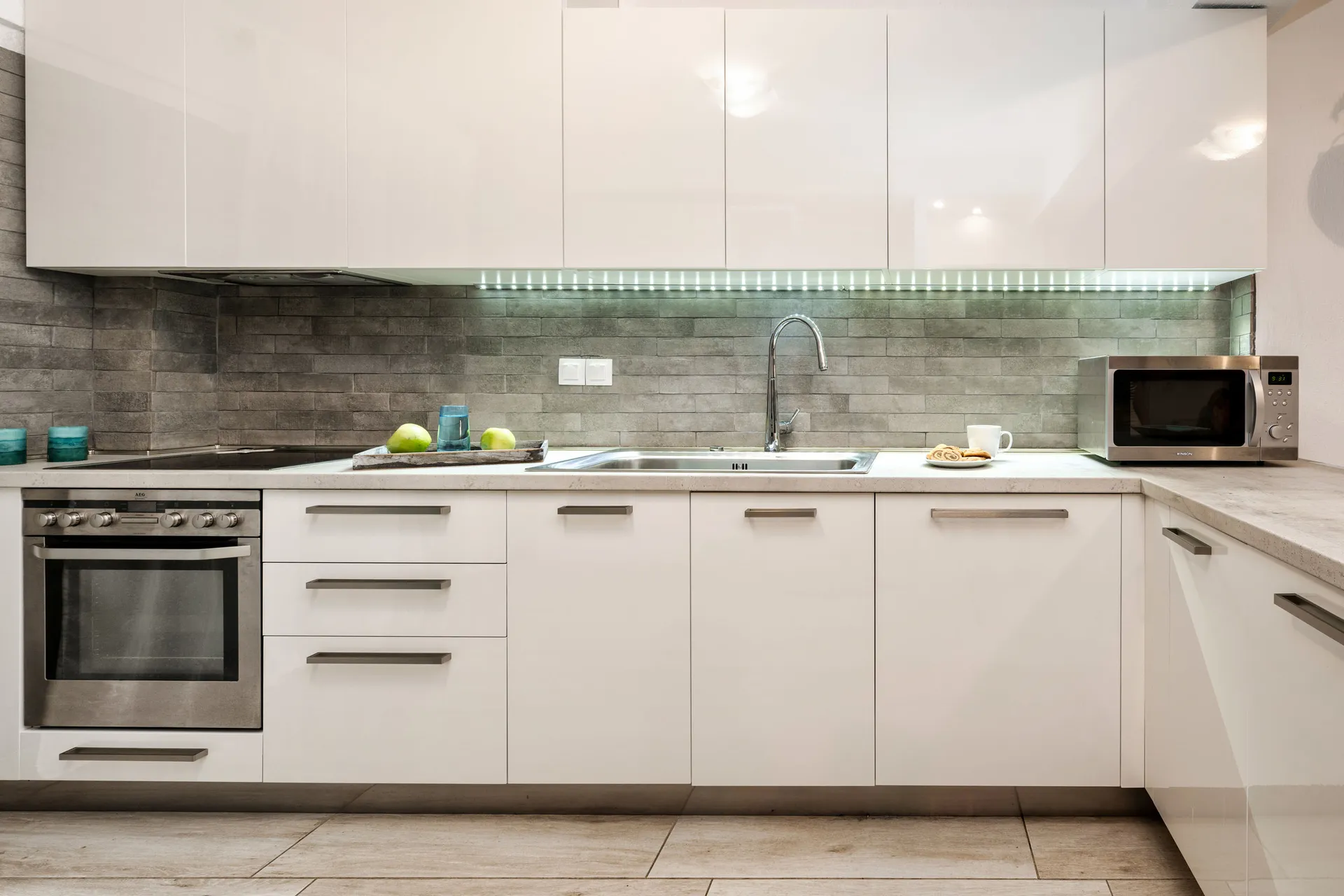 Tiara Holidays - Palmrise Luxury Villas - Maistros Villa - kitchen
